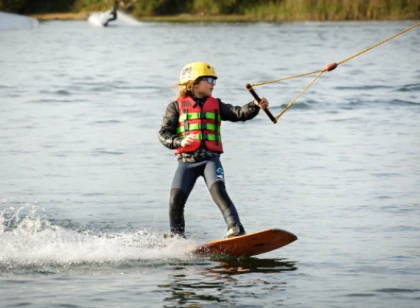 Télé-ski nautique