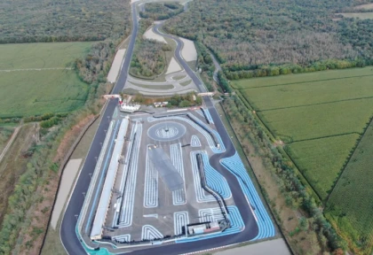 Karting sur l’anneau du Rhin