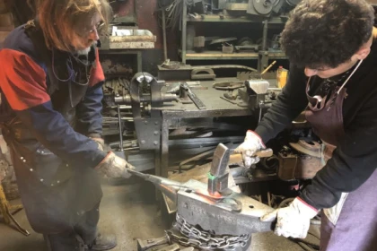 Atelier - Cigogneau en fer forgé - app.name