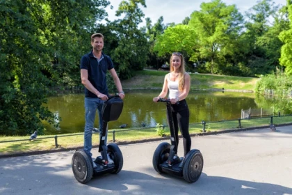 Düsseldorf: Kaiserswerth-Segway-Tour mit Fähre (max. 120 Min) - app.name