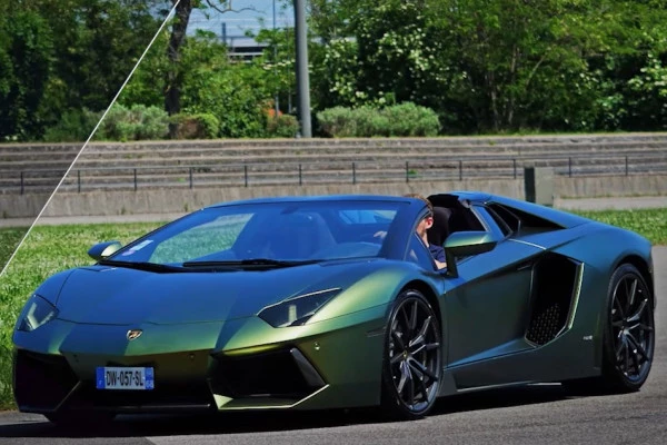 Lamborghini Aventador Roadster - 2015 - Bonjour Alsace