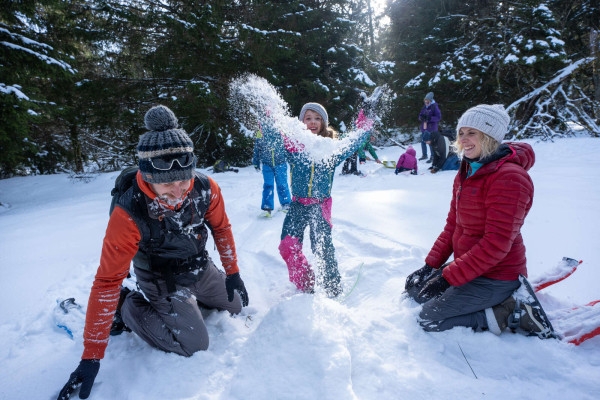 Excursión con raquetas de nieve P'tits Trappeurs - Bonjour Alsace