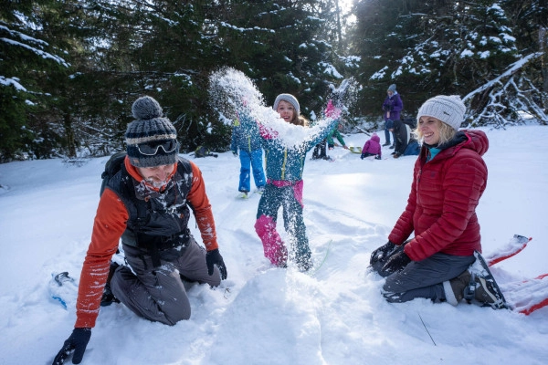 Excursión con raquetas de nieve P'tits Trappeurs - Bonjour Alsace