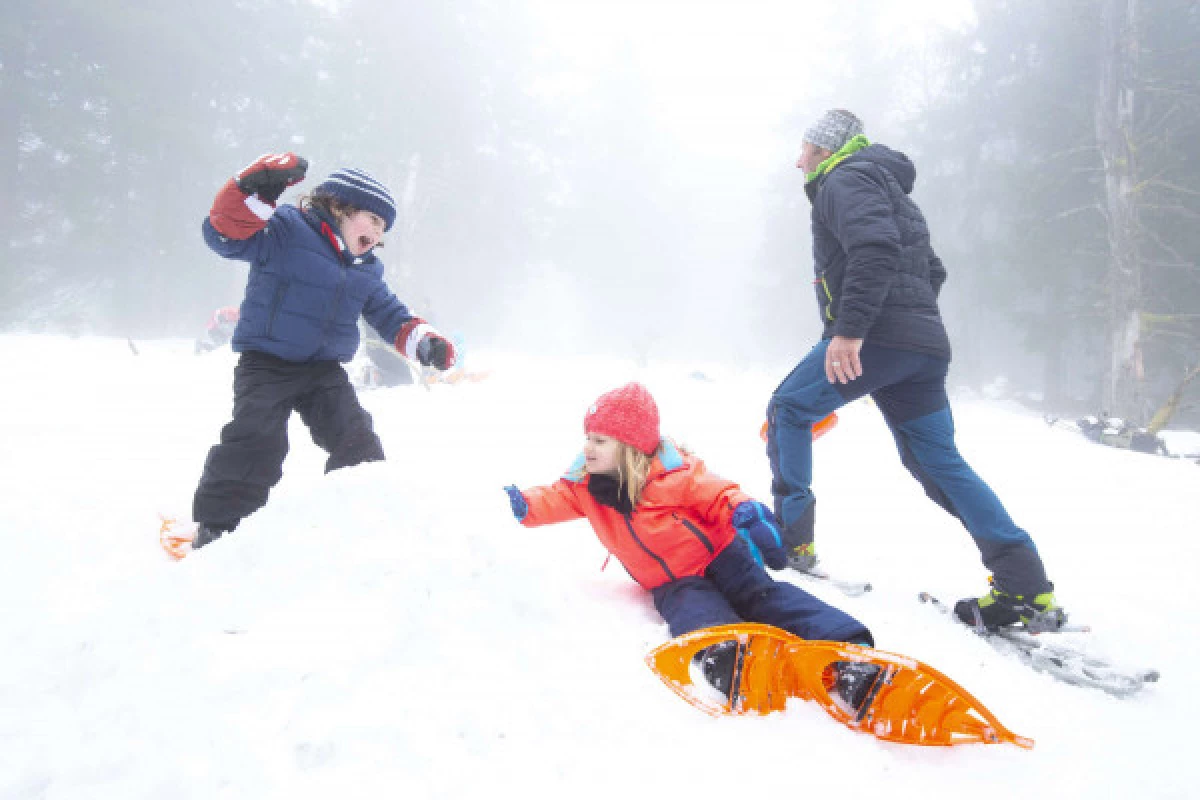 Excursión con raquetas de nieve P'tits Trappeurs - Bonjour Alsace