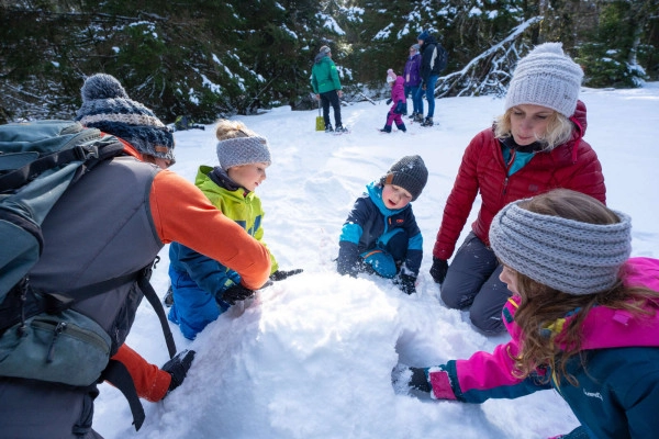Excursión con raquetas de nieve P'tits Trappeurs - Bonjour Alsace