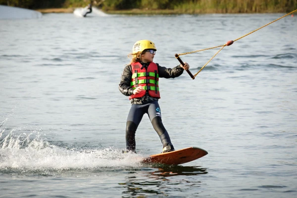 Esquí acuático y wakeboard - Fun Parc Brumath - Bonjour Alsace