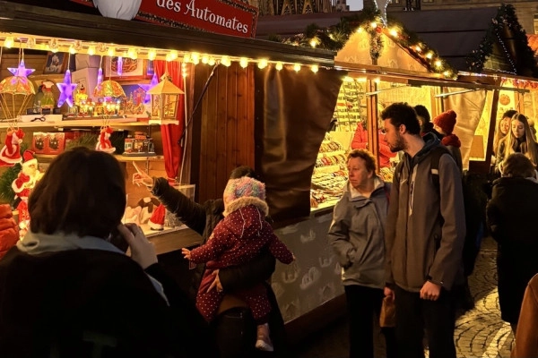 Insólita búsqueda del tesoro en el mercado navideño (Riquewihr) - Bonjour Alsace Insólita búsqueda del tesoro en el mercado navideño (Riquewihr) - Bonjour Alsace